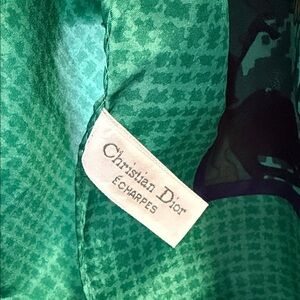 Christian Dior Scarf in Emerald Green Houndstooth 30” x 30” 100% Silk